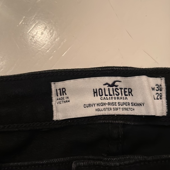 Size 11R Hollister jeans - Picture 3 of 5
